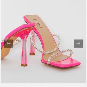 Simmi pink square heels